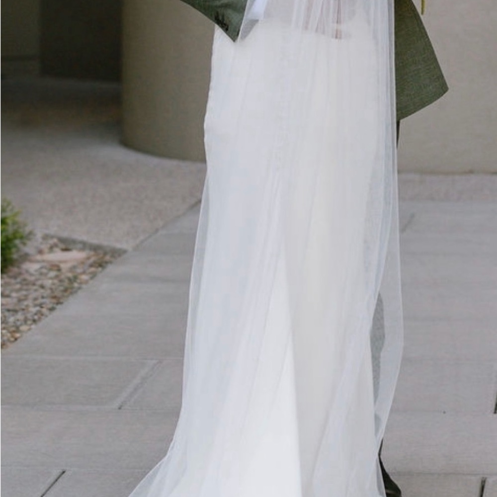 Bridal Veil in Ivory Tulle